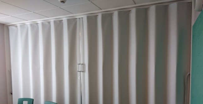 Concertina Wall Divider in Burton Overy